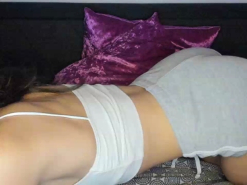 cherryxxfun  09-11-2021 gagging Female